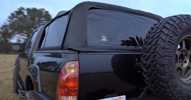 Bestop Supertop Camper Shell